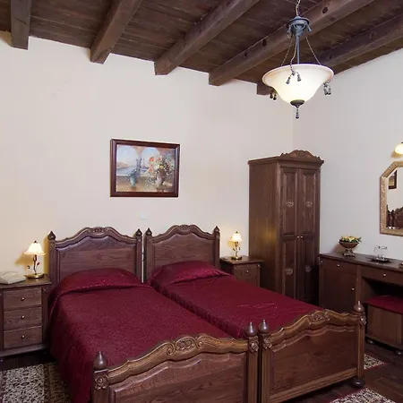 Porto Del Colombo Traditional Boutique Hriszí Aktí Haniá